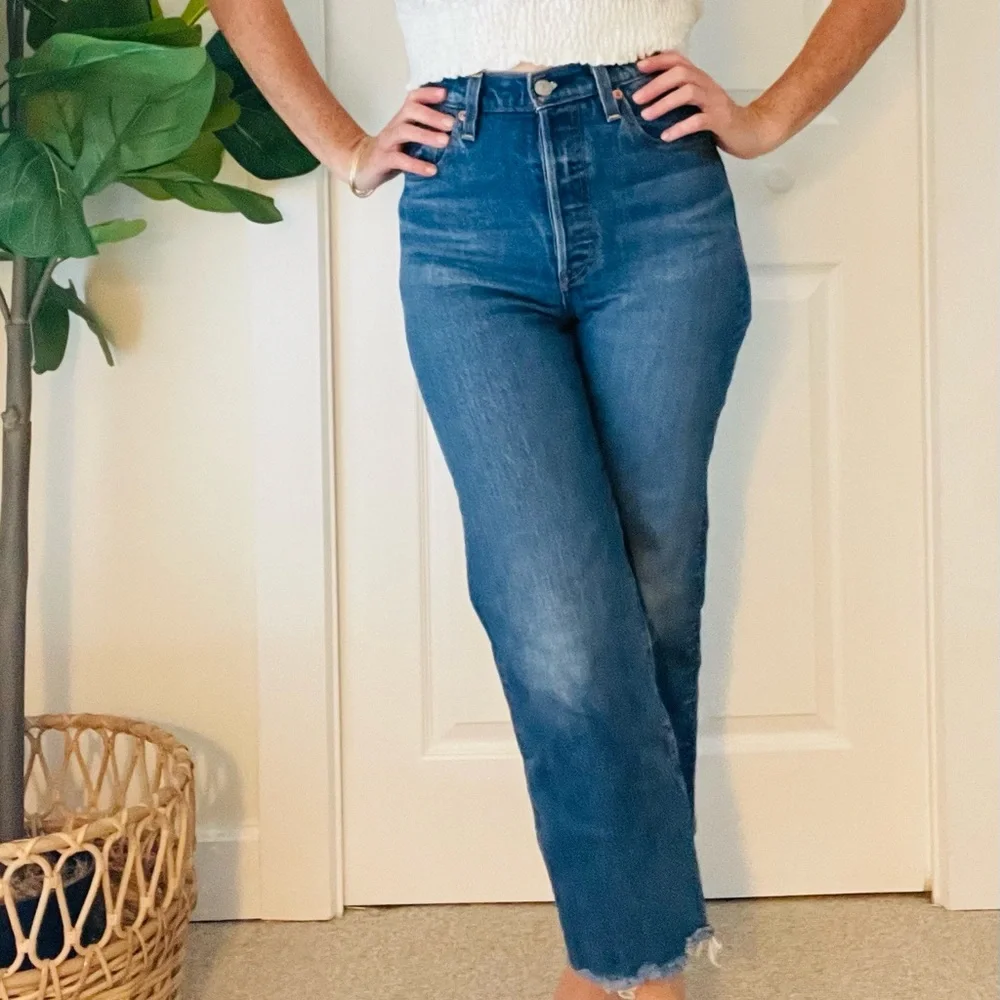 LEVI’S | Ribcage Straight - Picture 2 of 5